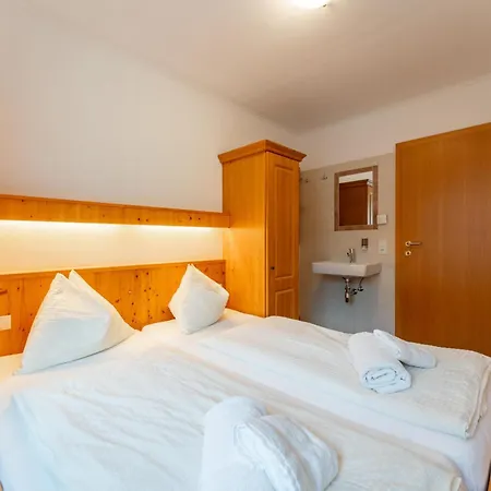 Zirmblick Feriehus *